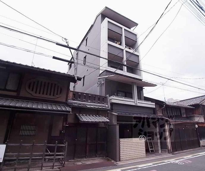 【アヴニール御所南Ⅱ】間取
