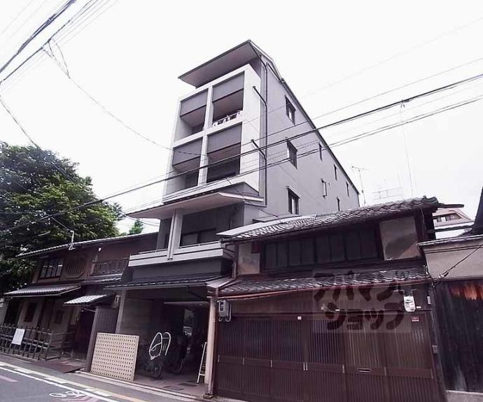 【アヴニール御所南Ⅱ】間取