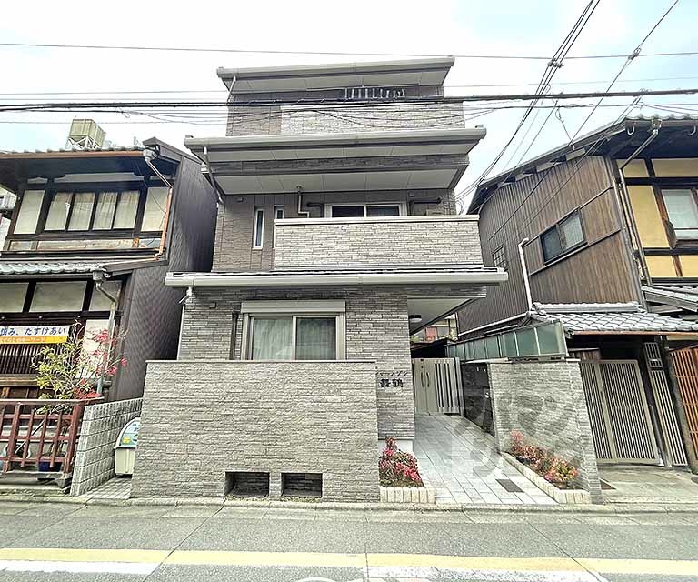 シャーメゾン舞鶴