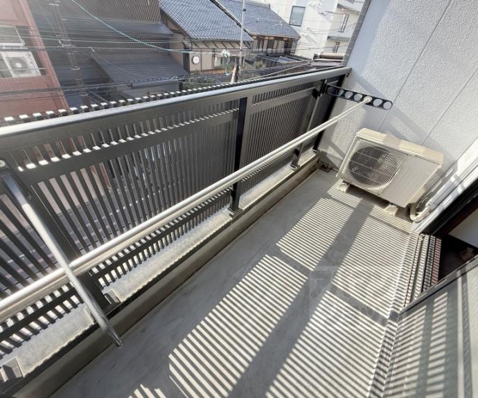 【アイカーサ富小路】間取