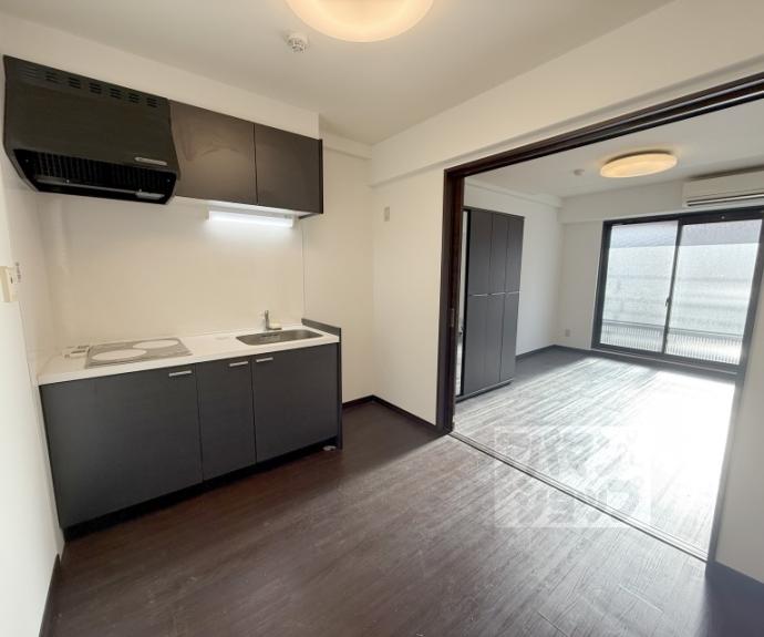 【アイカーサ富小路】間取