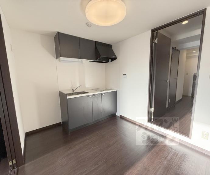 【アイカーサ富小路】間取