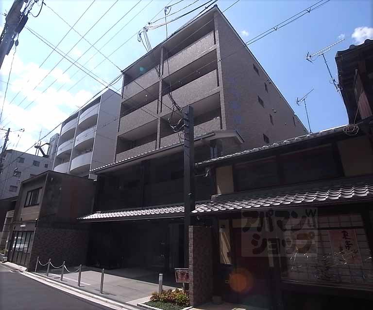 リーガル京都河原町四条南