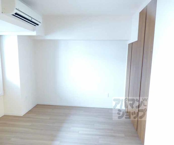 【リヴァーク四条烏丸】間取