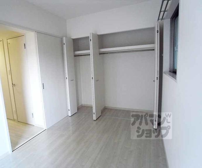 【ソレイユ御所南】間取