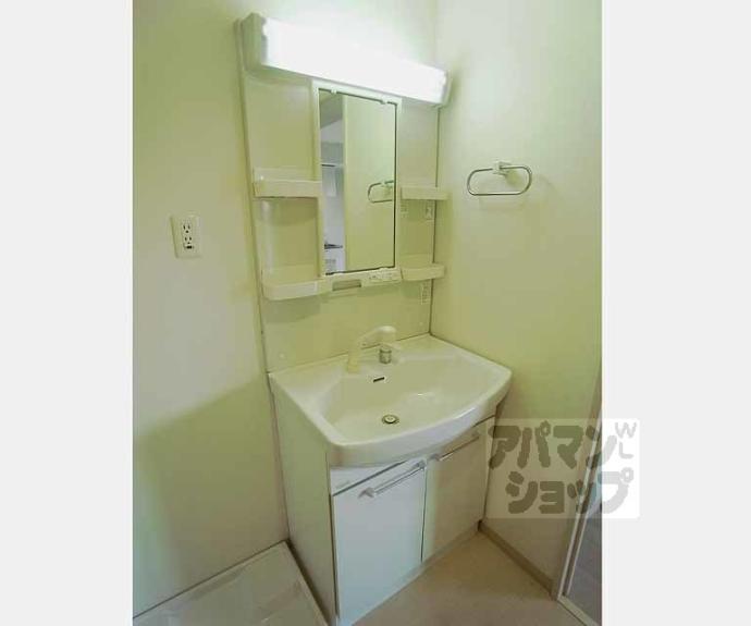 【ソレイユ御所南】間取