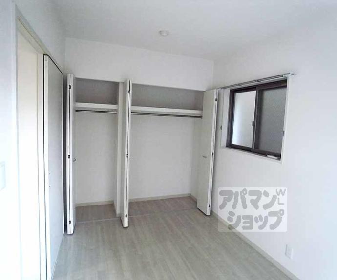 【ソレイユ御所南】間取