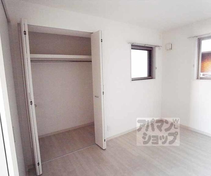 【ソレイユ御所南】間取