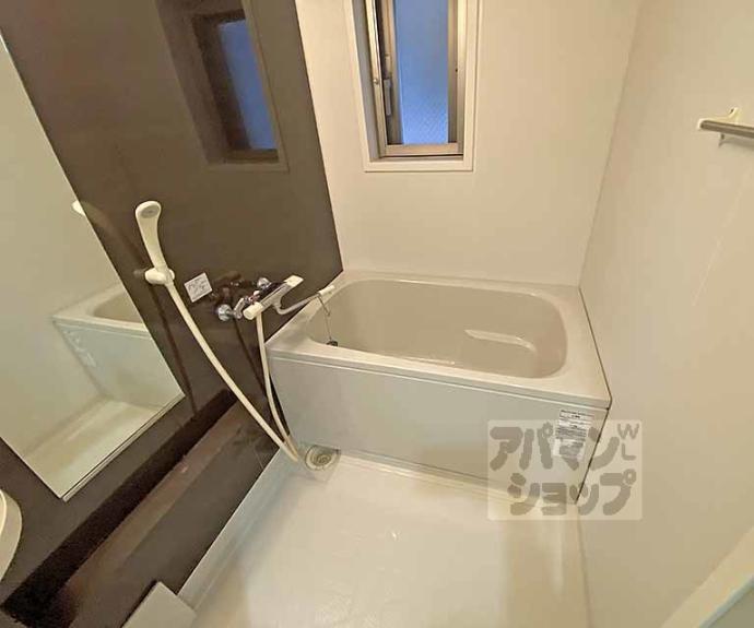 【ソレイユ御所南】間取