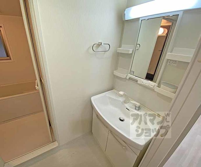 【ソレイユ御所南】間取