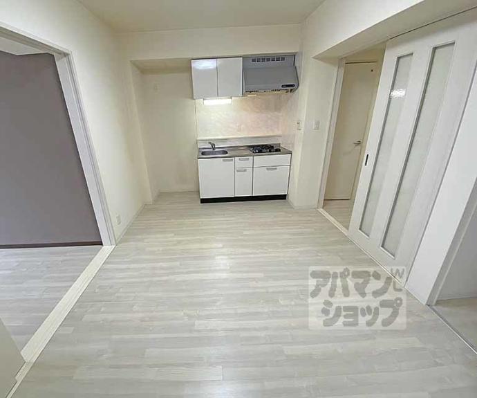 【ソレイユ御所南】間取