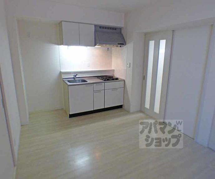 【ソレイユ御所南】間取