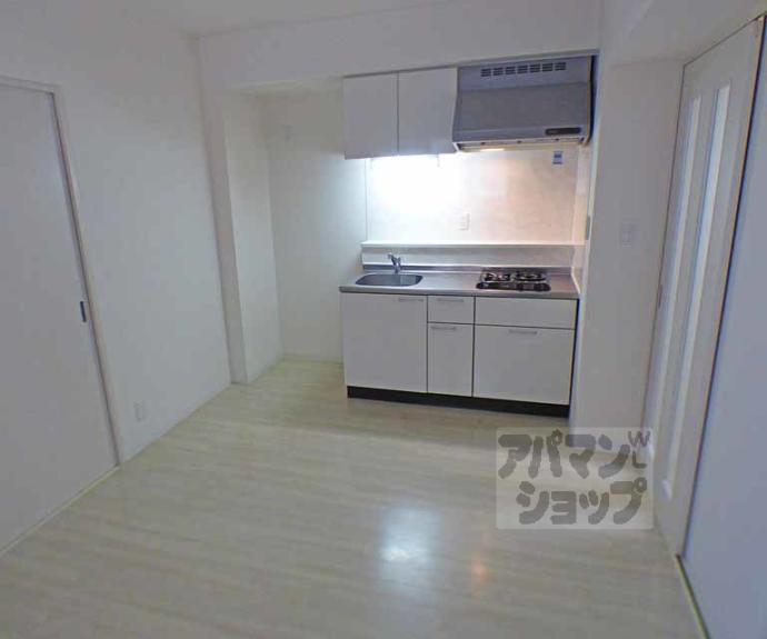 【ソレイユ御所南】間取