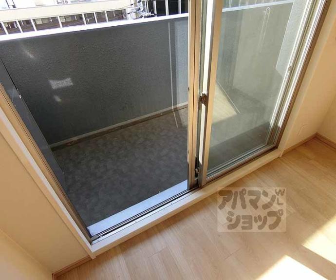 【プレサンスロジェ四条大宮駅前】間取