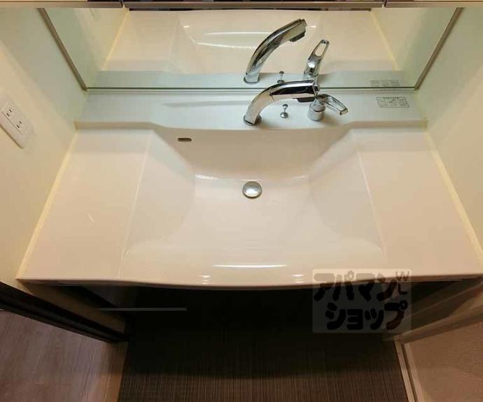 【プレサンスロジェ四条大宮駅前】間取