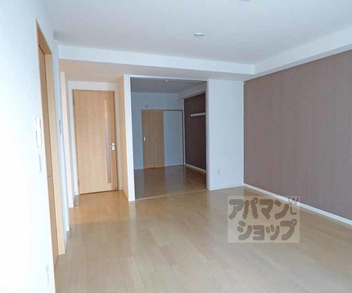 【Ｃａｓａ　Ｒｅｇｉｏ室町三条】間取