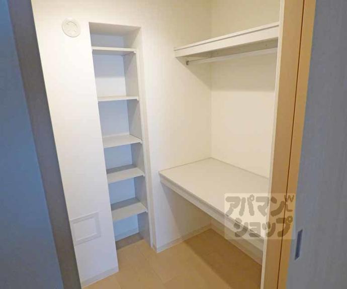 【Ｃａｓａ　Ｒｅｇｉｏ室町三条】間取