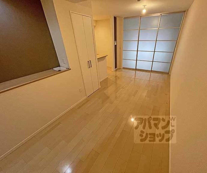 【Ｃａｓａ　Ｒｅｇｉｏ室町三条】間取