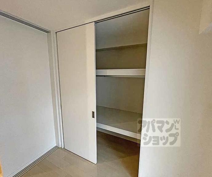 【Ｃａｓａ　Ｒｅｇｉｏ室町三条】間取