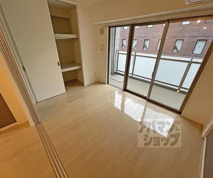 【Ｃａｓａ　Ｒｅｇｉｏ室町三条】間取