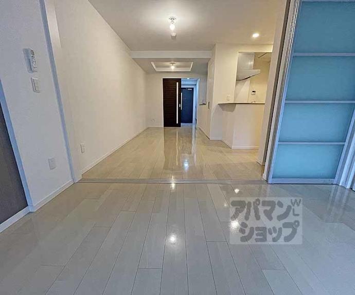 【Ｃａｓａ　Ｒｅｇｉｏ室町三条】間取