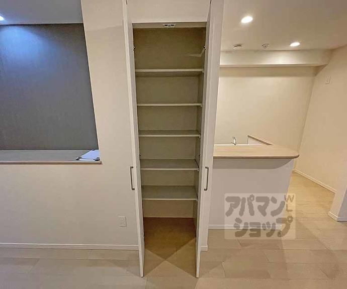 【Ｃａｓａ　Ｒｅｇｉｏ室町三条】間取