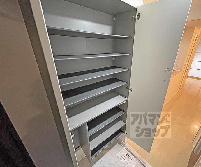 【Ｃａｓａ　Ｒｅｇｉｏ室町三条】間取