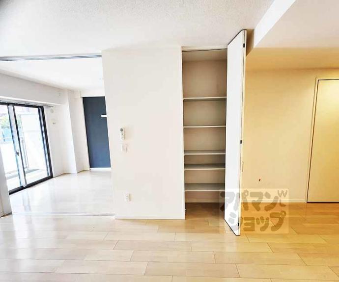 【Ｃａｓａ　Ｒｅｇｉｏ室町三条】間取