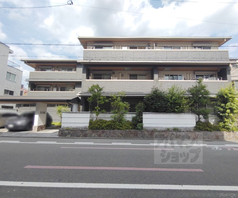 セレーナ室町