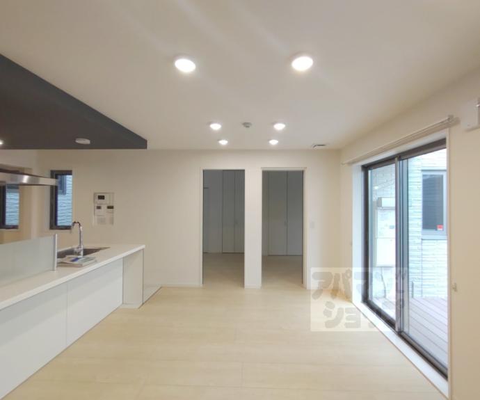 【セレーナ室町】間取