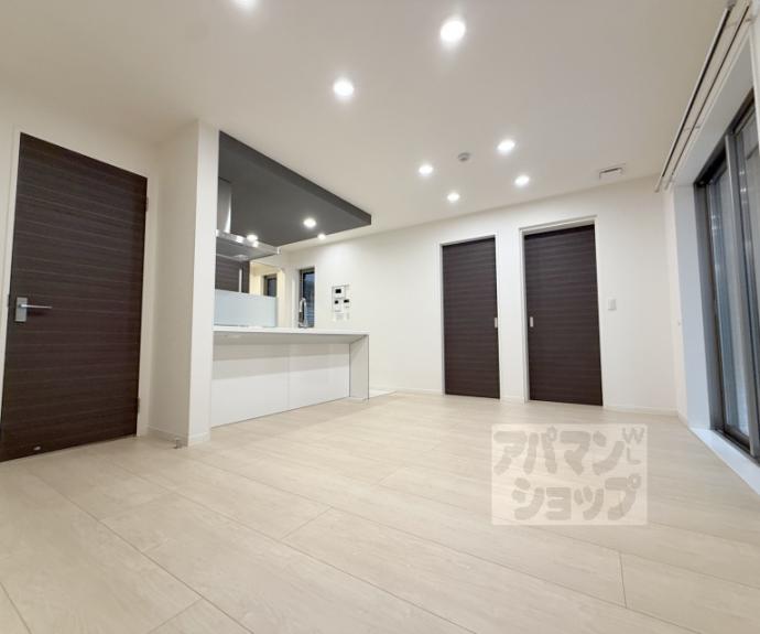 【セレーナ室町】間取