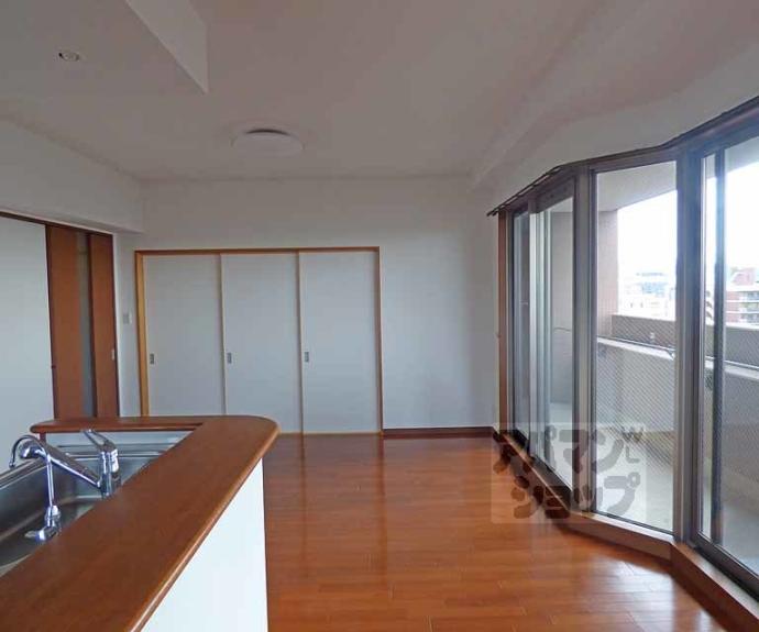 【パデシオン六角堀川東】間取