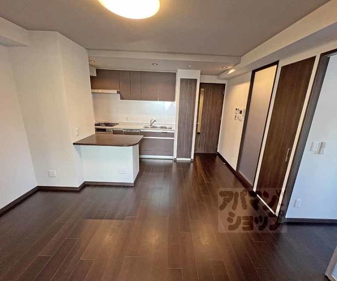 【イーグルコート烏丸御池ル・シエル】