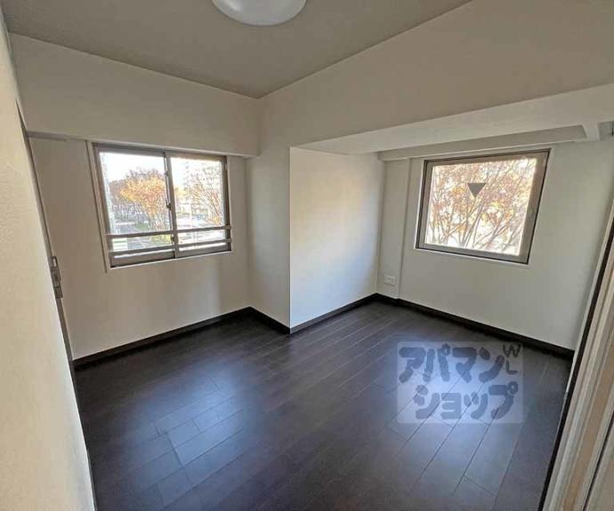 【イーグルコート烏丸御池ル・シエル】