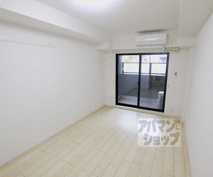 【ＰＡＴＩＯ　ｄｅ．神泉苑】間取