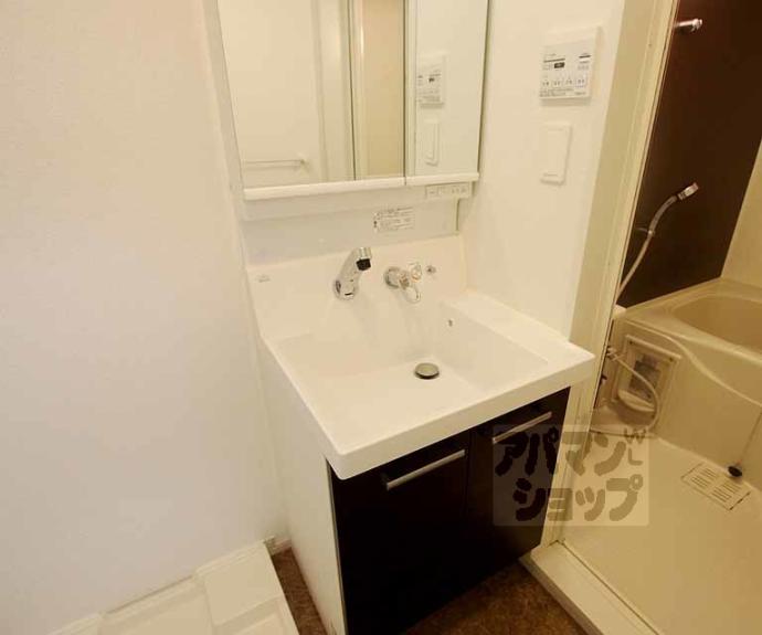 【ＰＡＴＩＯ　ｄｅ．神泉苑】間取