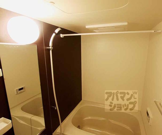 【ＰＡＴＩＯ　ｄｅ．神泉苑】間取