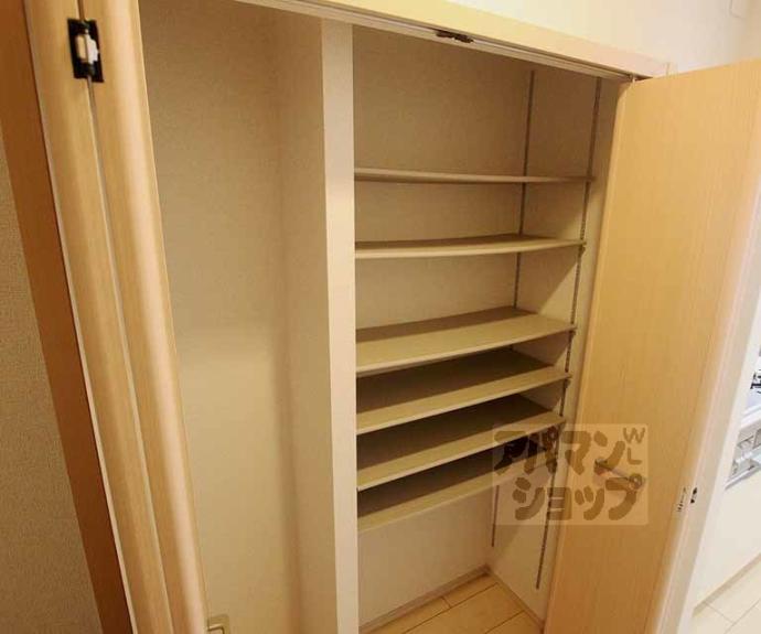 【ＰＡＴＩＯ　ｄｅ．神泉苑】間取