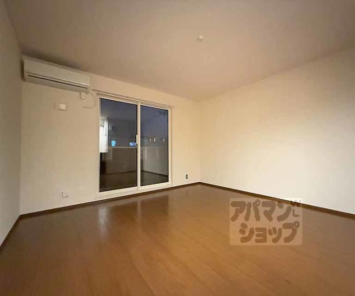 【コエーダコート大宮】間取