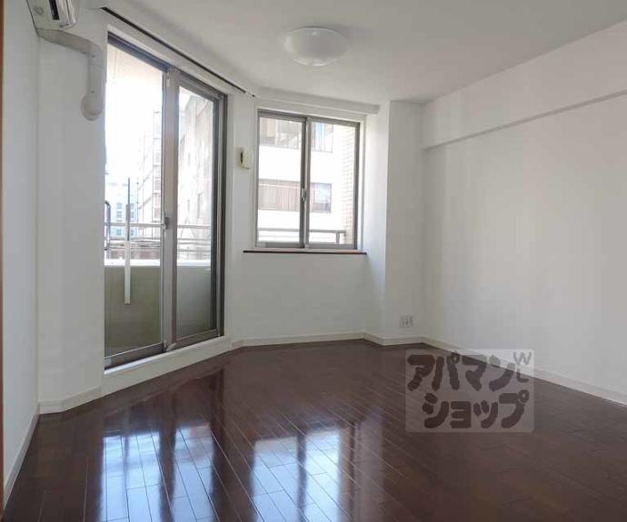 【ユニハイム四条大宮駅前】間取