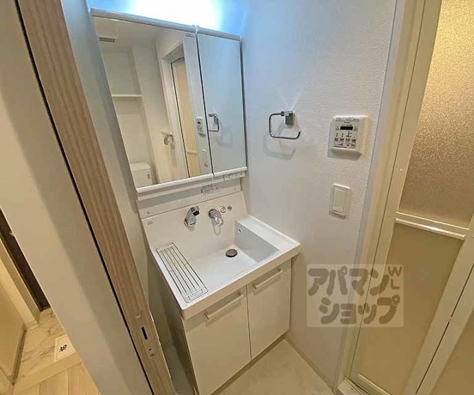 【エステムプラザ東山邸】間取