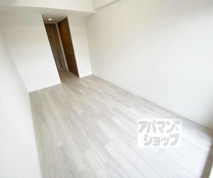 【エステムプラザ東山邸】間取