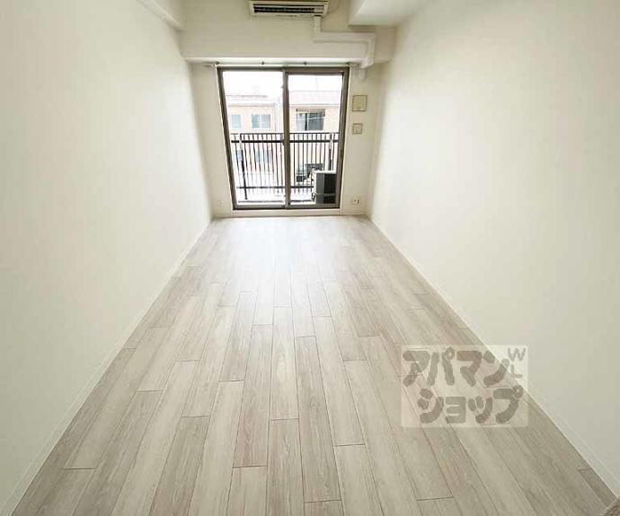 【エステムプラザ東山邸】間取