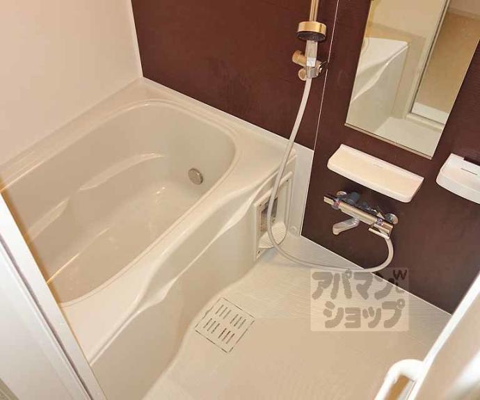 【ロアンヌ清水】間取