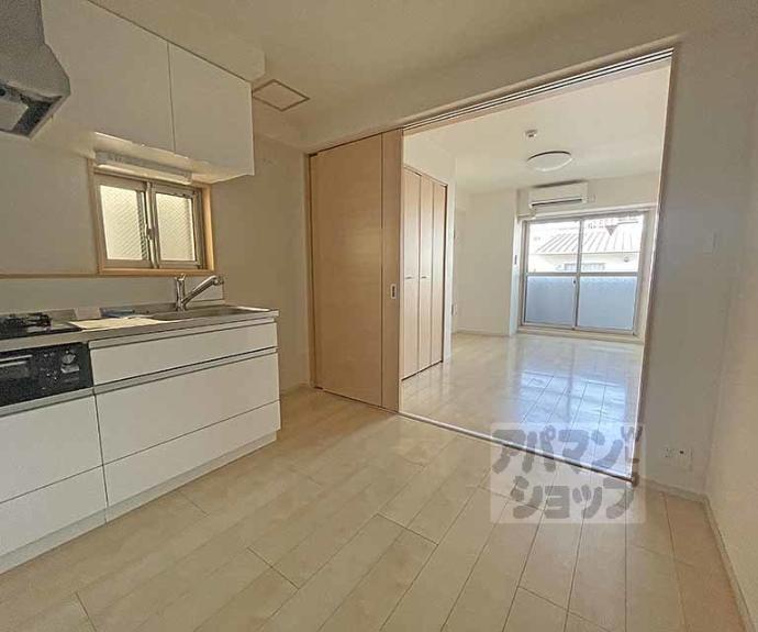 【ロアンヌ清水】間取