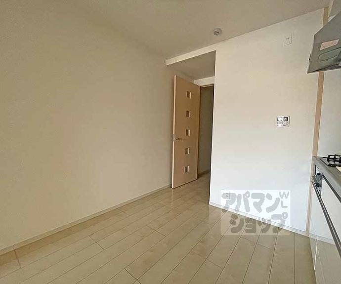 【ロアンヌ清水】間取