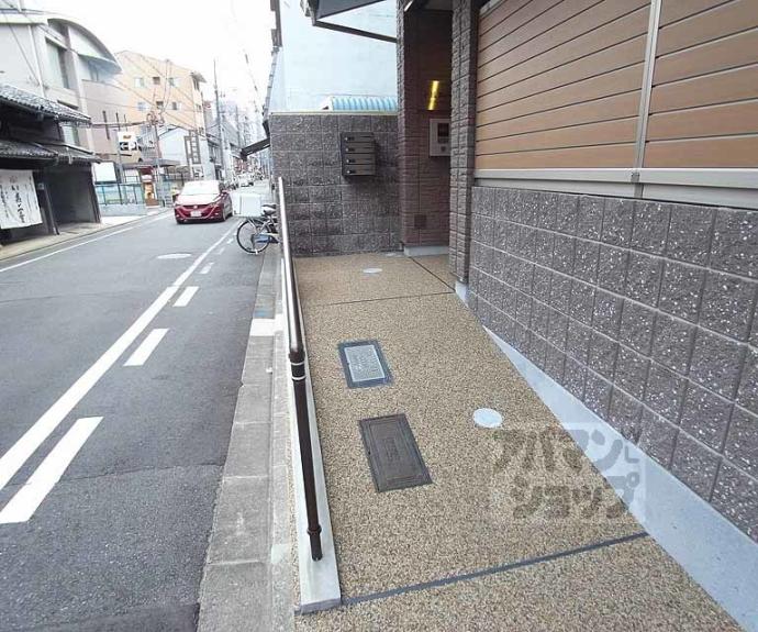 【千坂御所南Ⅱ番館】間取