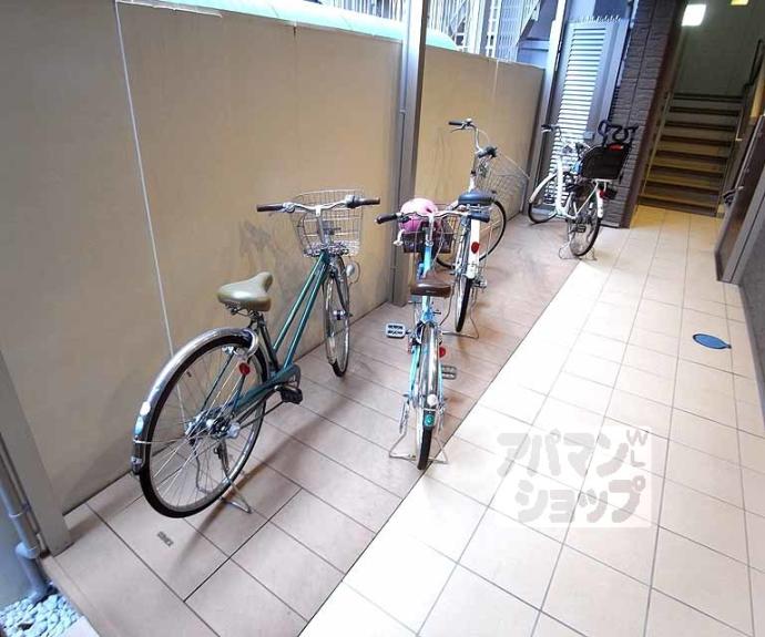 【千坂御所南Ⅱ番館】間取