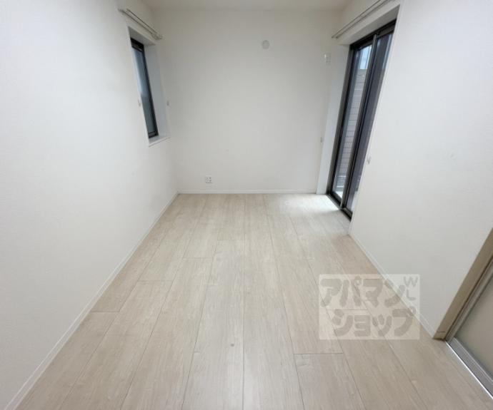 【千坂御所南Ⅱ番館】間取