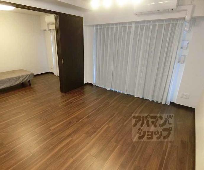 【イーグルコート御所南　衣棚別邸】間取